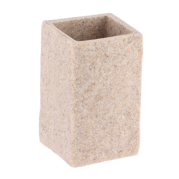 Pahar Pătrat din Poliresină cu Efect de Piatră - Natural prezentat într-un decor modern marca Ramos