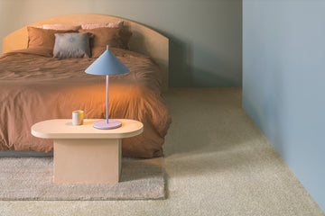 Mochetă Mehari ilustrat într-un decor elegant marca Ramos