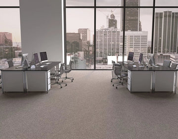 Mochetă Modulară Autoadezivă Crosby Atlantic MO 25 x 100 cm prezentat într-un decor modern marca Ramos