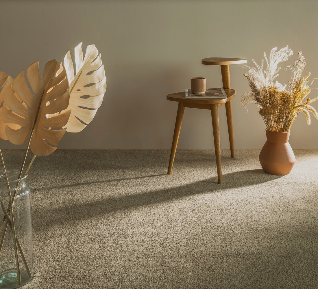 Mochetă Natural Embrace ilustrat într-un decor elegant marca Ramos