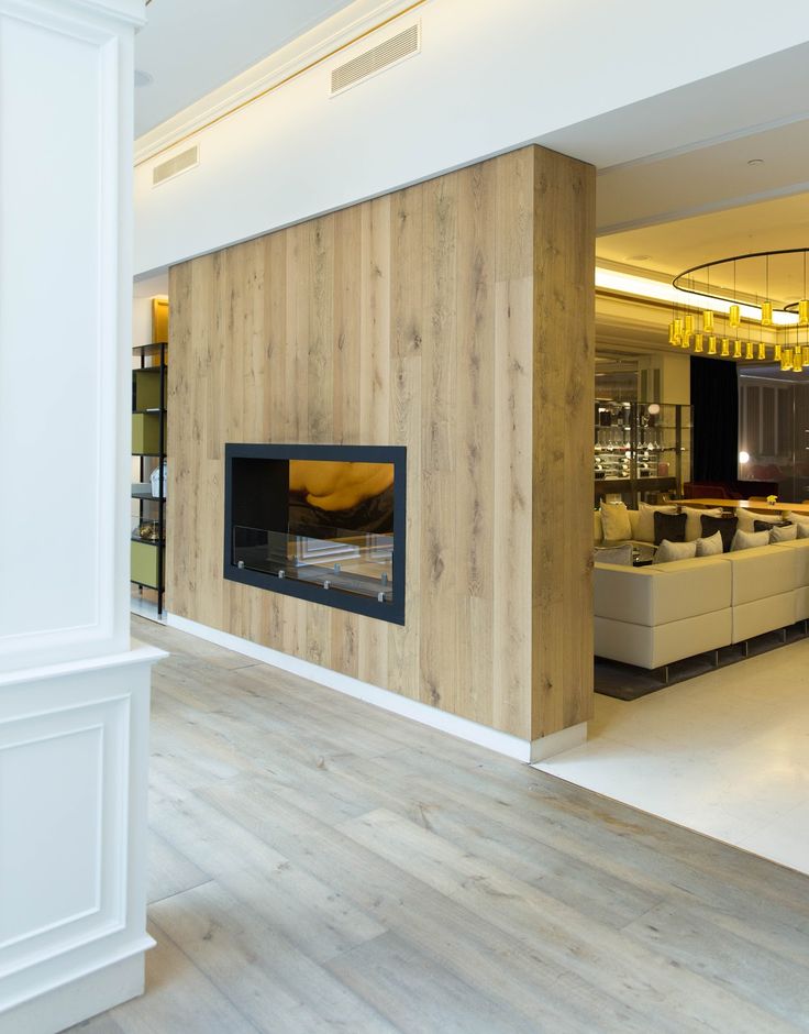 Panou SPC R365 ilustrat într-un decor elegant marca Ramos